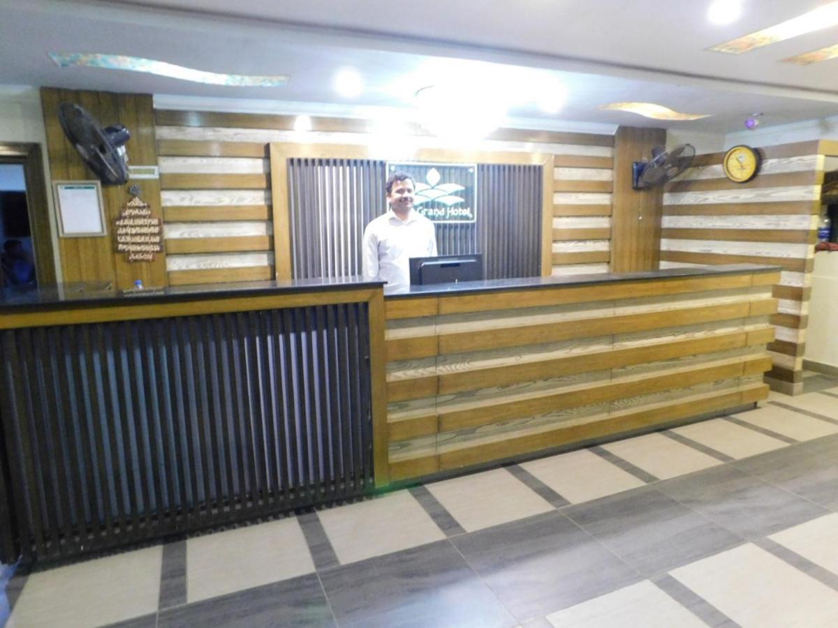 Hotel Мултан Екстериор снимка