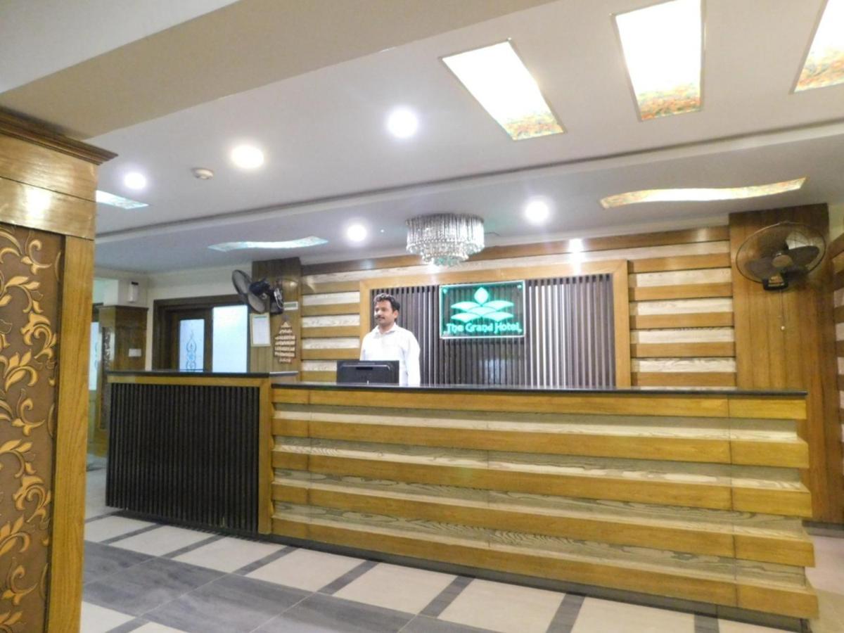 Hotel Мултан Екстериор снимка